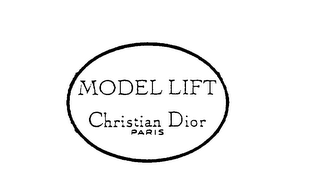 MODEL LIFT CHRISTIAN DIOR PARIS