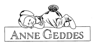 ANNE GEDDES