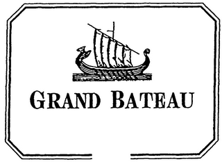 GRAND BATEAU