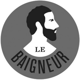 LE BAIGNEUR