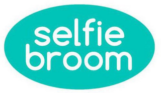 SELFIE BROOM