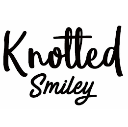 KNOTTED SMILEY