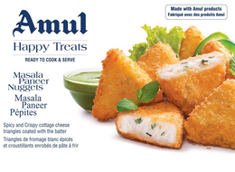 AMUL HAPPY TREATS READY TO COOK & SERVE MADE WITH AMUL PRODUCTS FABRIQUE AVEC DES PRODUITS AMUL MASALA PANEER NUGGETS MASALA PANEER PEPITES SPICY AND CRISPY COTTAGE CHEESE TRIANGLES COATED WITH THE BATTER TRIANGLES DE FROMAGE BLANC EPICES ET CROUSTILLANTS ENROBES DE PATE A FRIR NET WEIGHT 10.58 OZ (300G) INCLUDING SAUCE 1.41 OZ 15 PIECES